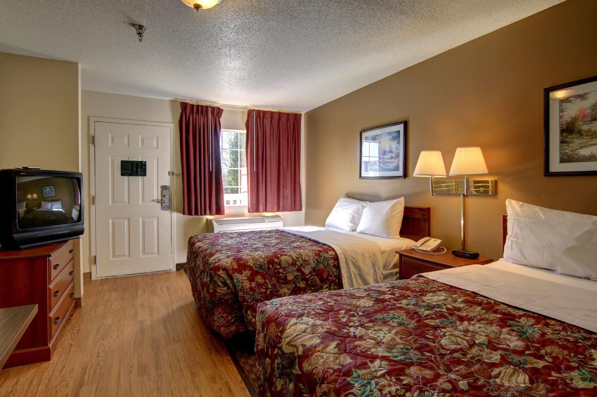 Intown Suites Extended Stay Atlanta Ga - Suwanee Bagian luar foto